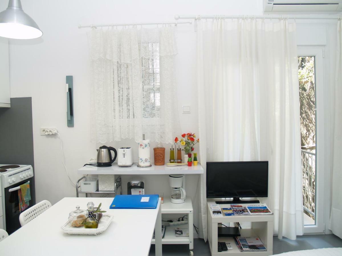 Newly Renovated Apt In Kolonaki Athen Exterior foto